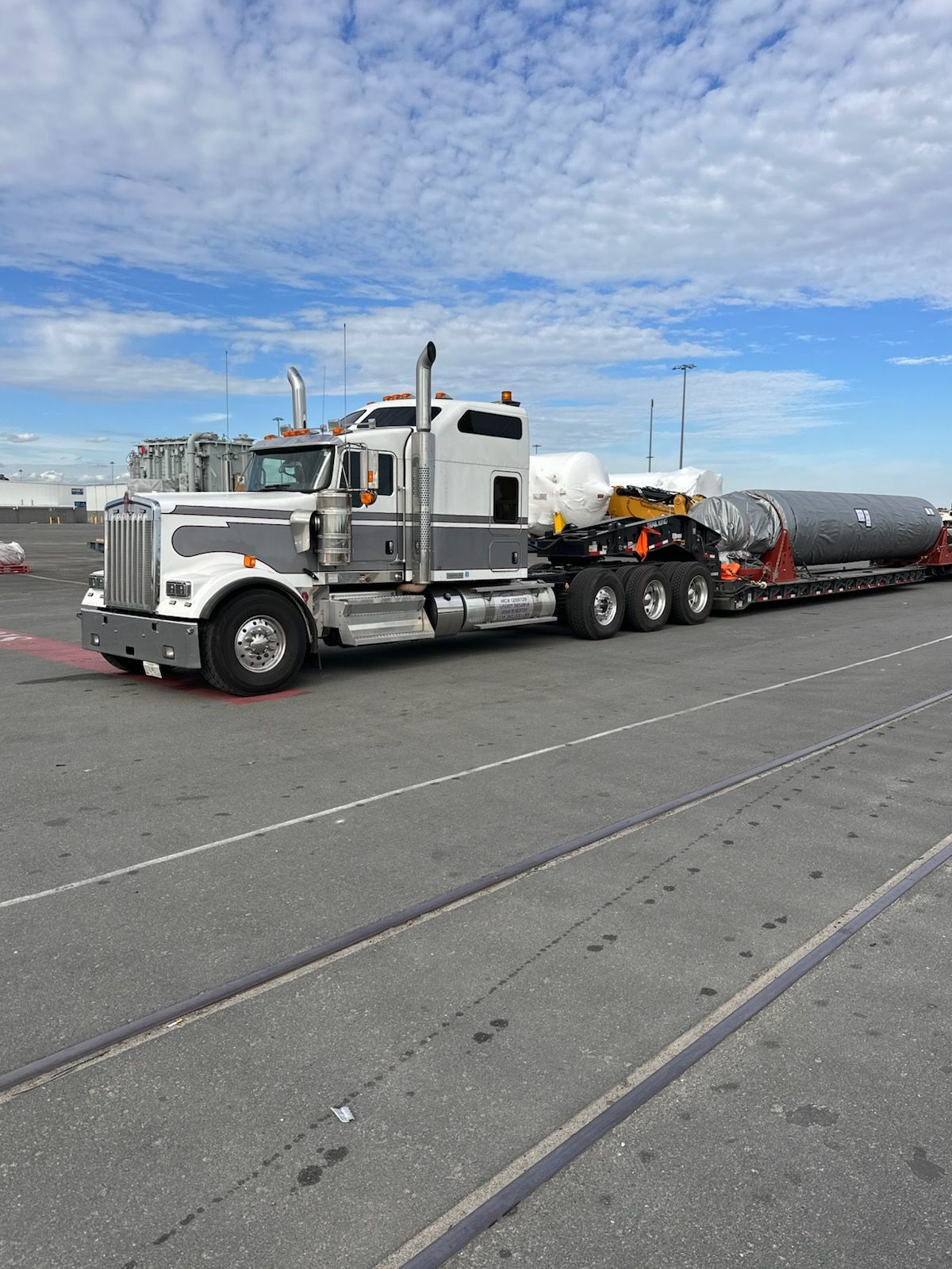 128k lb load · heavy-haul